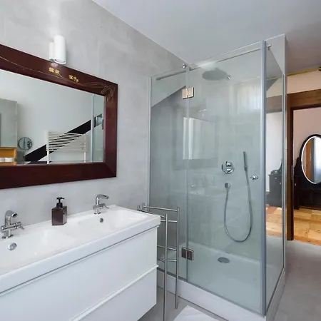 Fine Three-bedroom Gregorciceva Ljubljana