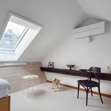 Apartment Fine Three-bedroom Gregorciceva Ljubljana