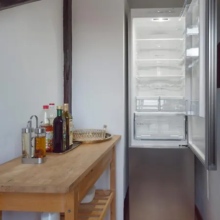 Apartment Fine Three-bedroom Gregorciceva